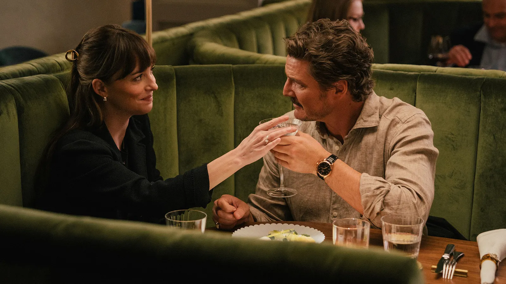 Dakota Johnson, Chris Evans y Pedro Pascal protagonizan Materialists ("Amores materialistas").