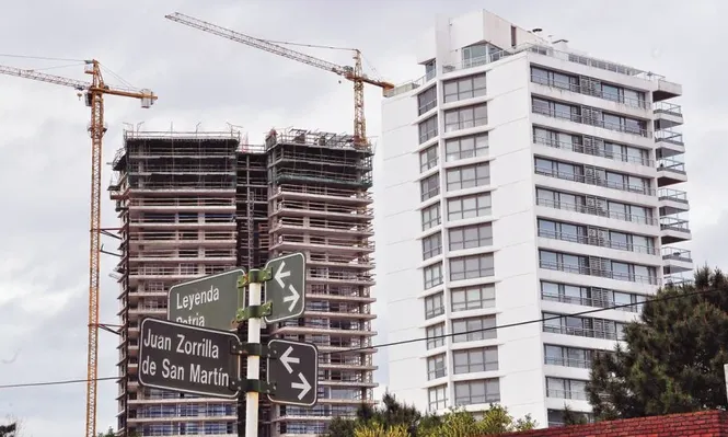 Prevén reactivación inmobiliaria local tras elección en Argentina
