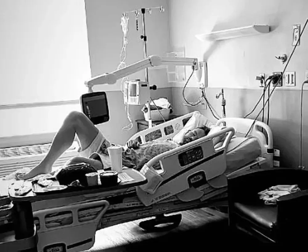 El golero internado, publicado por su pareja