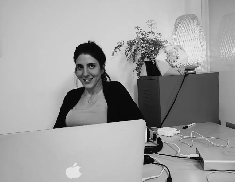 Daphne Matziaraki en su oficina de Oakland, California, a menos de un mes de que compita por el Oscar.