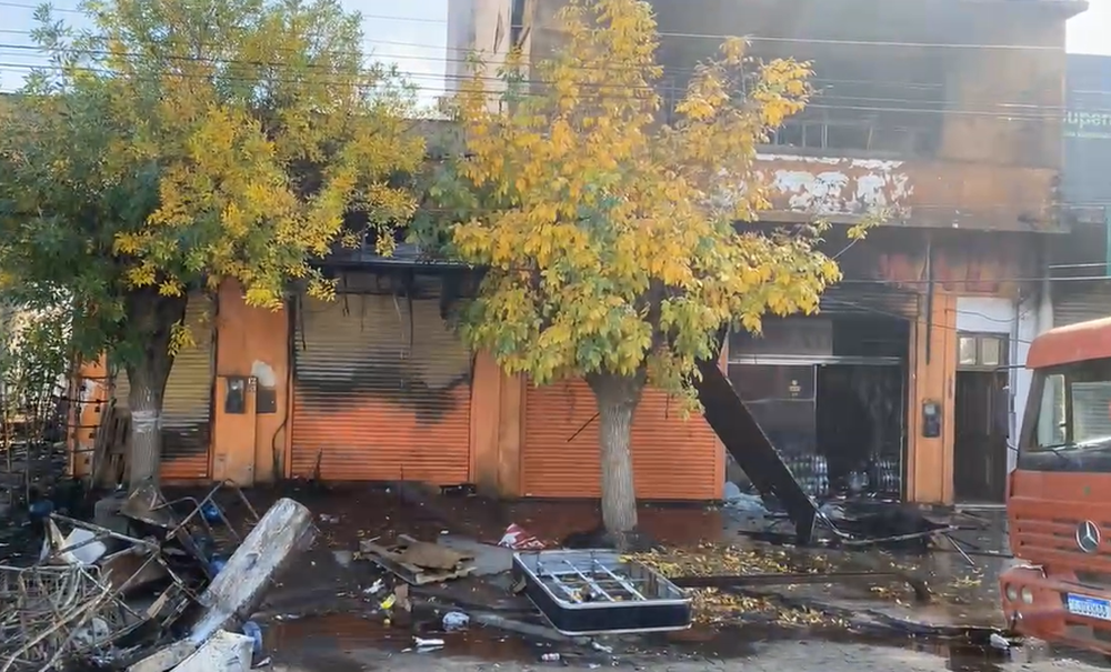 Así quedó el supermercado que se incendió en el Chuy