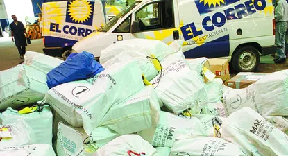 El Correo abre la cancha a otros servicios para cortar su déficit