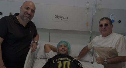 Leo Fernández tras su operación junto a Marcelo Solomita y Jorge Chijane