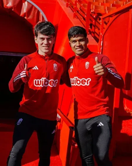 Facundo Pellistri y Matías Arezo