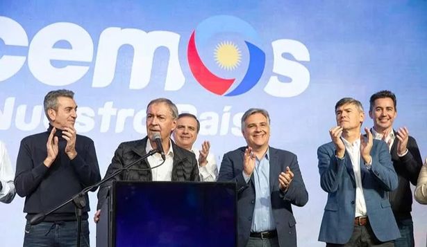 Dos diputados del peronismo disidentes adelantaron que votarán a Massa en el balotaje