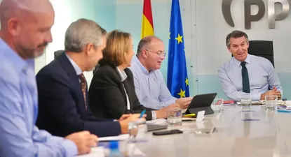 Núñez Feijóo y Tellado en una reunión del comité de dirección del Partido Popular.&nbsp;