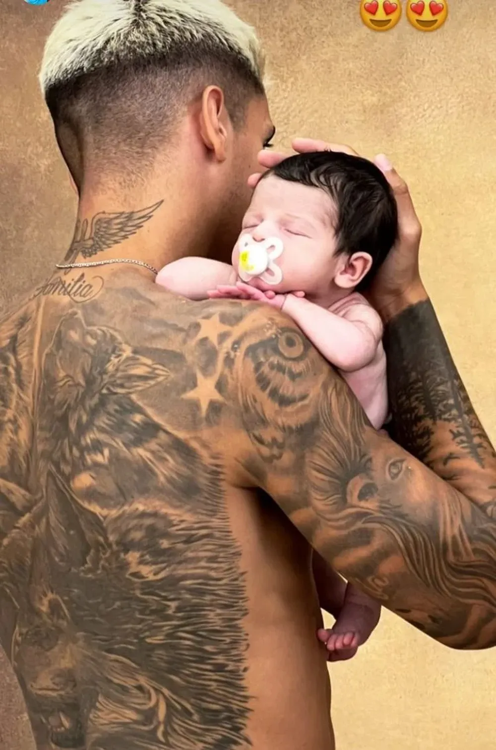 Mathías Olivera y su beba