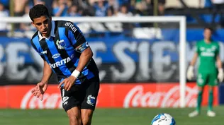 Federico Pereira, un defensor de buen pie