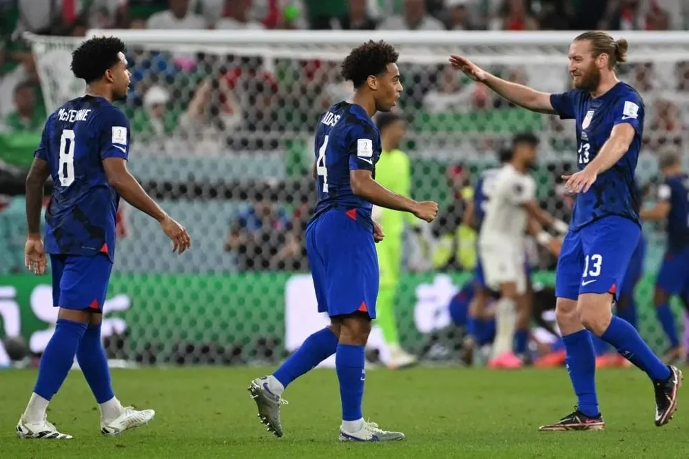 Estados Unidos gana y se está clasificando a octavos