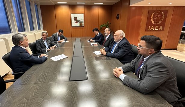 IICA informó que en la reunión se resaltó la importancia de la sinergia entre organismos internacionales, que incluya también a las autoridades nacionales y al sector privado, como único camino para abordar los desafíos de la seguridad alimentaria, que hoy están al tope de la agenda mundial. &nbsp;