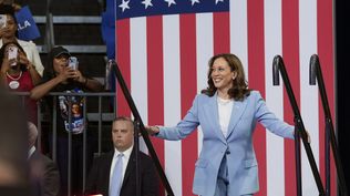 Las mujeres pueden identificarse con Kamala Harris, pero muchos varones negros y latinos se acercan a Trump, dice la biógrafa de la candidata demócrata