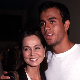 Isabel Preysler y su hijo, Enrique Iglesias. Isabel Preysler y su hijo, Enrique Iglesias.