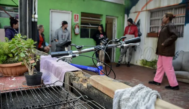 Gobierno eleva en más de $ 10.000 requisito de ingreso para residencia de inmigrantes