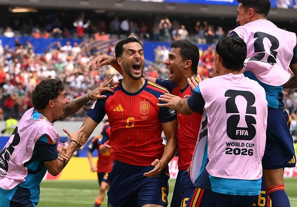 España festeja el pase a la final tras derrotar a Francia. 