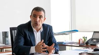 El presidente de Aerolíneas Argentinas insinuó que cobra fuerza la idea de la privatización: hay varias compañías que quieren comprarla