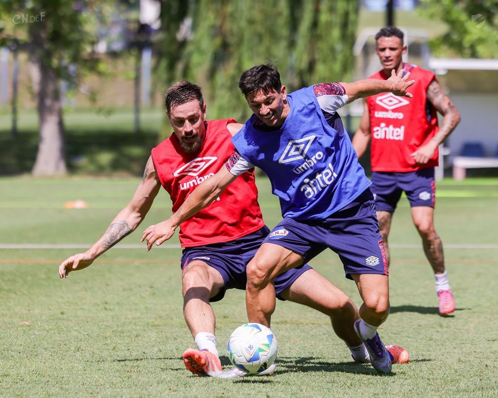 Sebastián Coates y Maxi Silvera en la pretemporada de Nacional