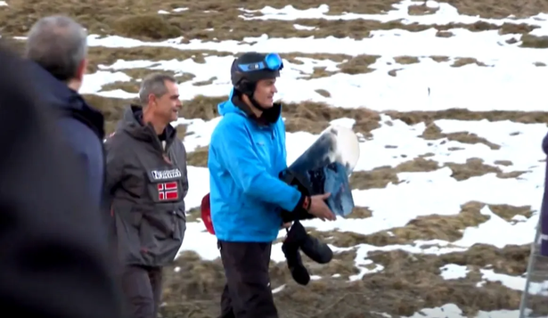 Insultan a Pedro Sánchez mientras esquía junto a Begoña Gómez en los Pirineos