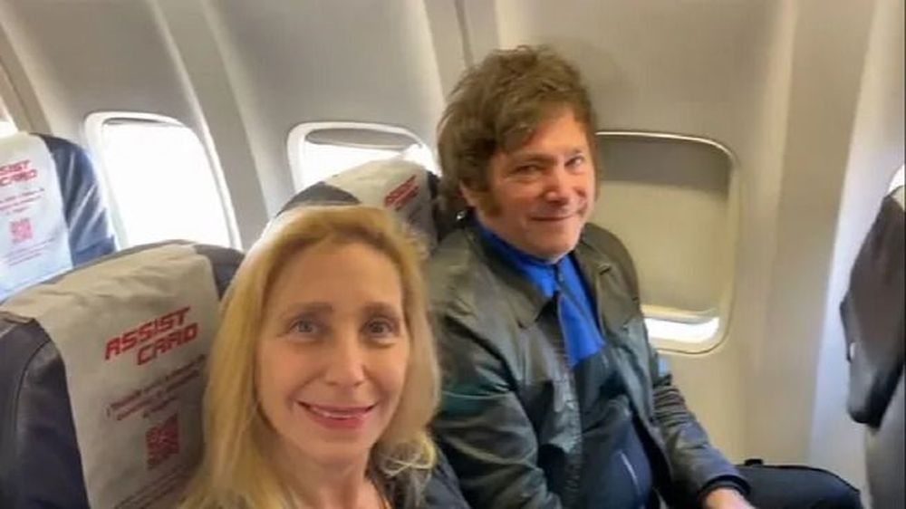 El presidente Javier Milei viajará en la noche del lunes a Miami junto a su hermana en un avión de línea