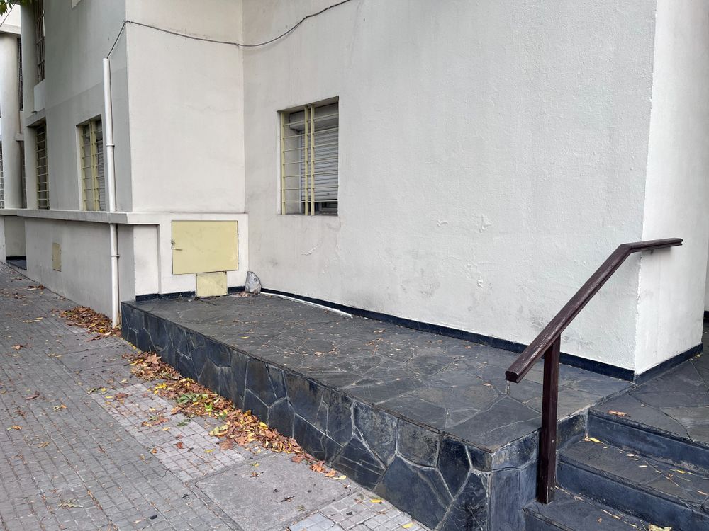 Esquina de Cuareim y Lima, barrio de la Aguada