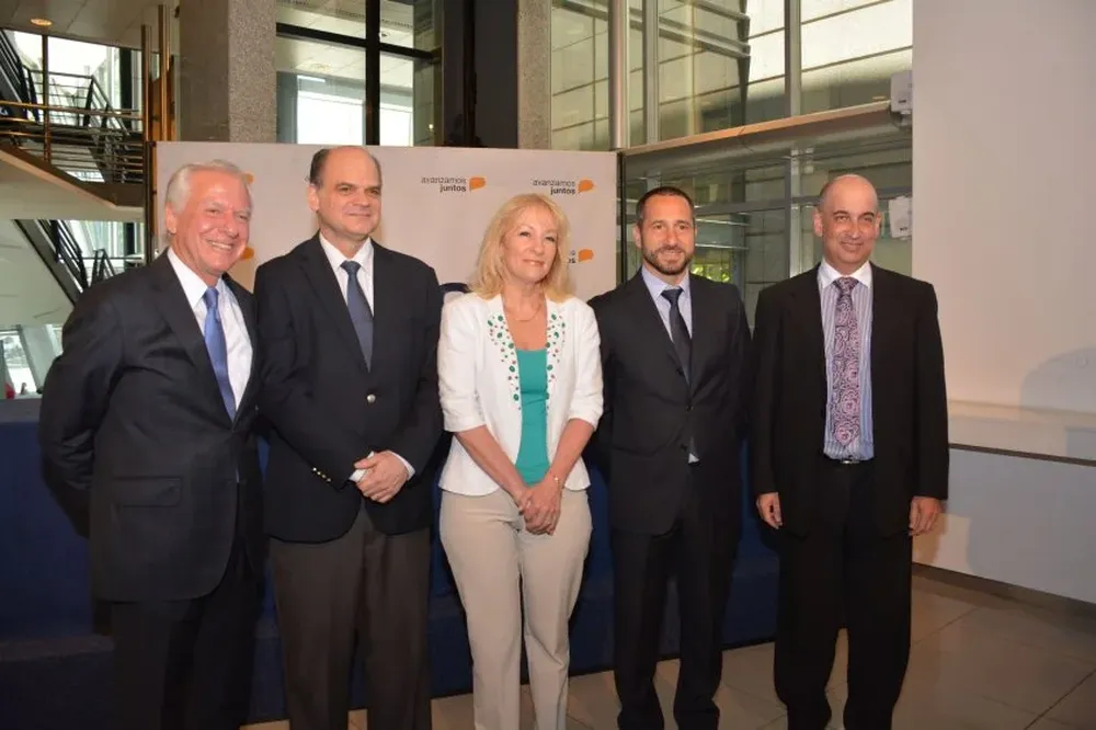 Gustavo Delgado, Andres Tolosa, Carolina Cosse, Javier Emicuri y Daniel Fuentes