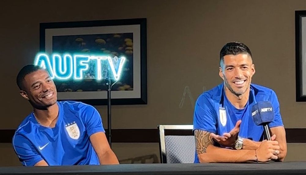 Luis Suárez y Nicolás De La Cruz