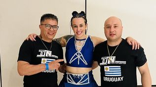Chris Namús y su equipo