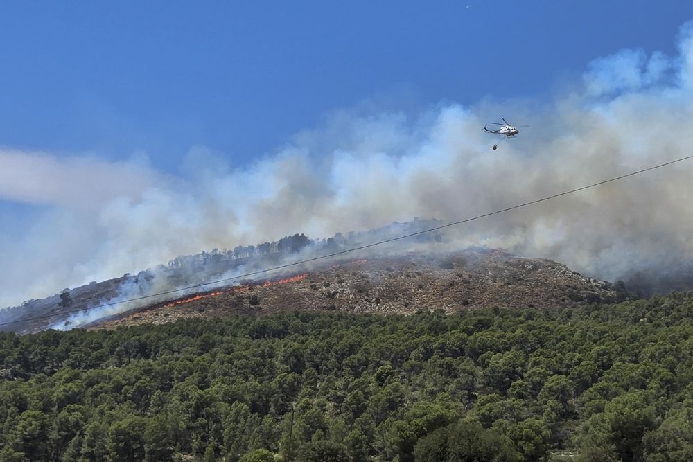 df5eb1d15cddb85f37cef97580714b3551f0e62aw