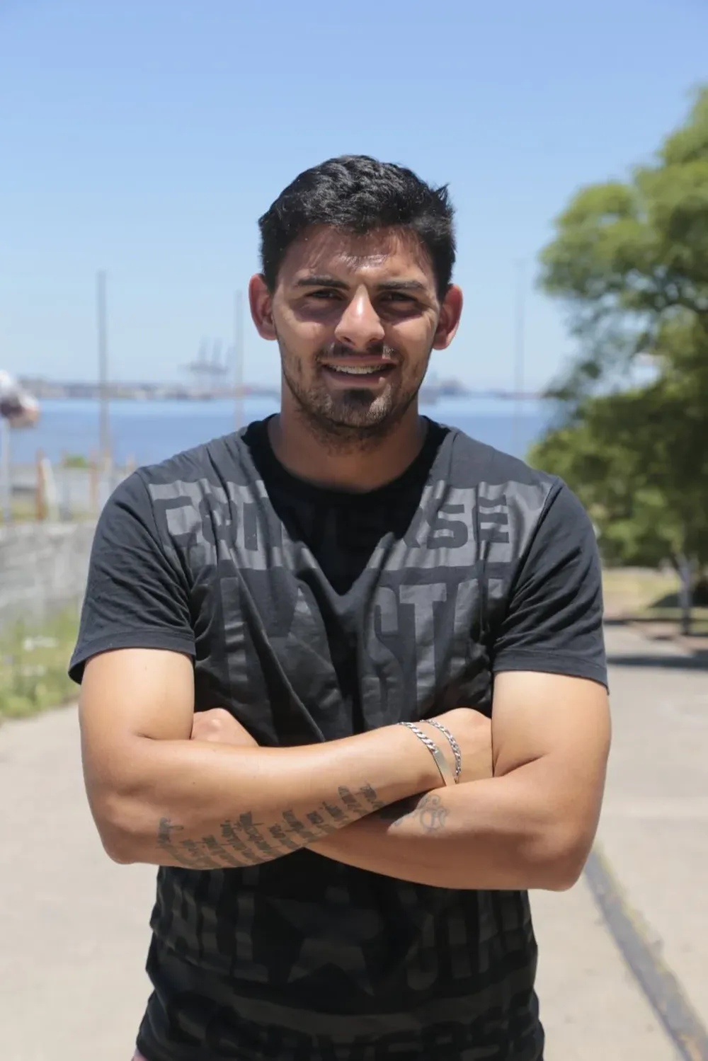 Elbio Álvarez, lejos de las luces europeas.