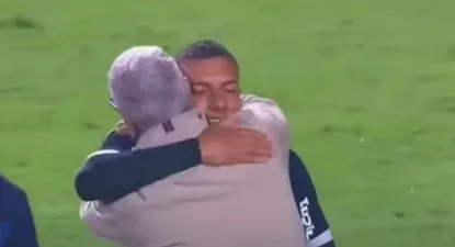 El abrazo de Álvaro Gutiérrez y Franco Fagúndez