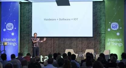 El docente de la UM, Nicolás Sosa, durante el Disruptive Technology Day