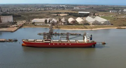 Nueva Palmira resigna carga paraguaya, que se va a puertos argentinos