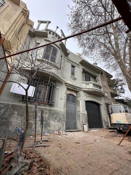 Fachada de la casa de estilo art decó cuya demolición suspendió la justicia