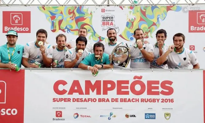 Campeones en beach rugby