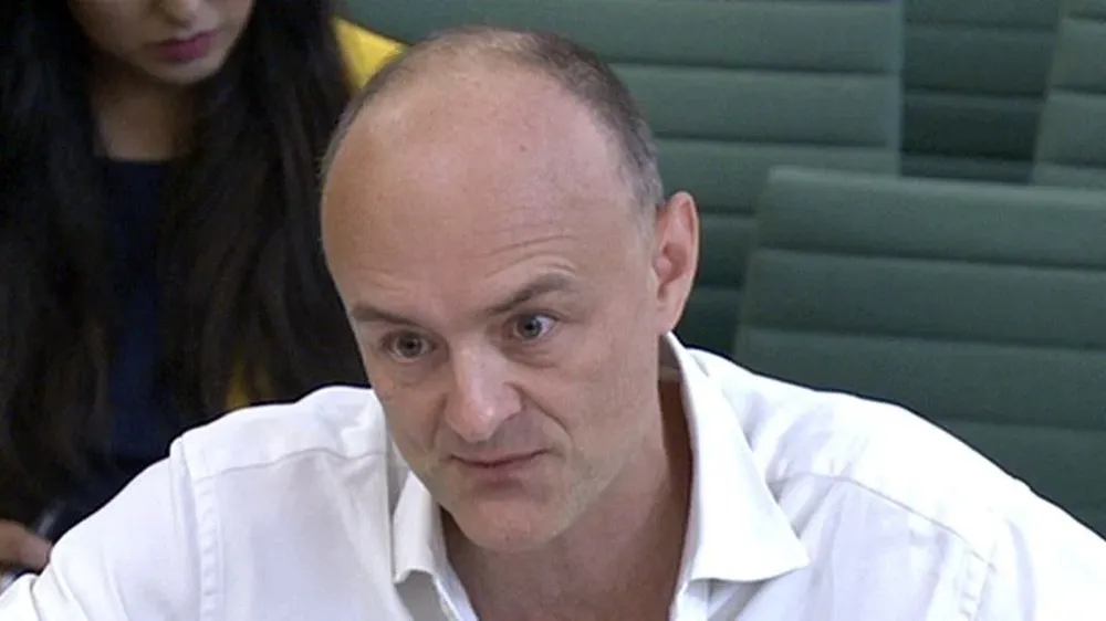 Dominic Cummings compareció ante el Parlamento durante una sesión que se extendió por más de siete horas