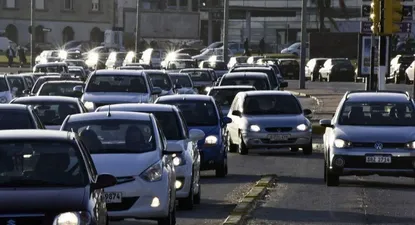 Hay casi 900 modelos de vehículos y siempre faltan repuestos