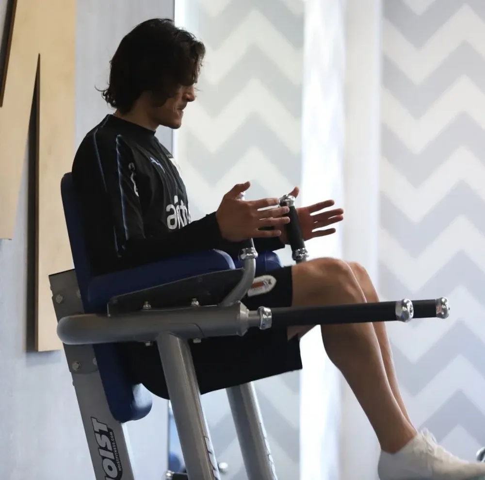 Cavani entrenando