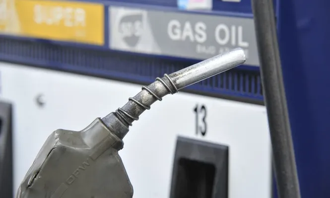 Gobierno decidió el precio del gasoil y las naftas para abril