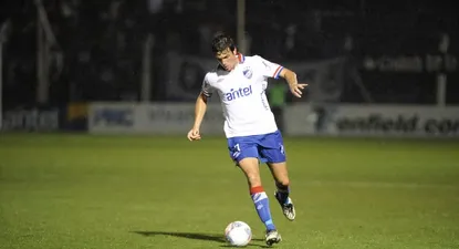 Nacional festejó en el preliminar