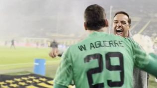 El abrazo de Aguerre y Ruglio