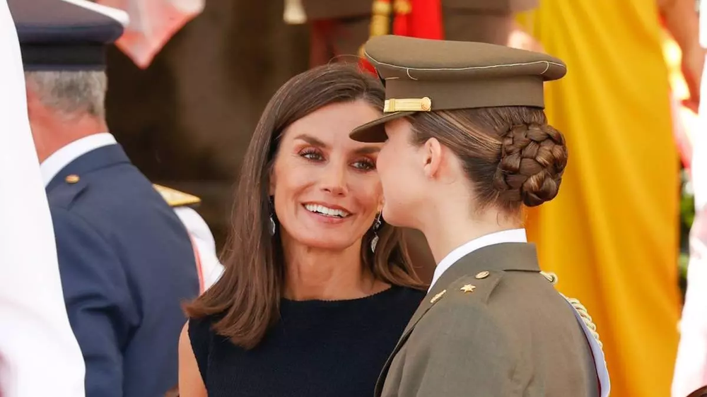 La Reina Letizia, y su hija las Princesa Leonor.