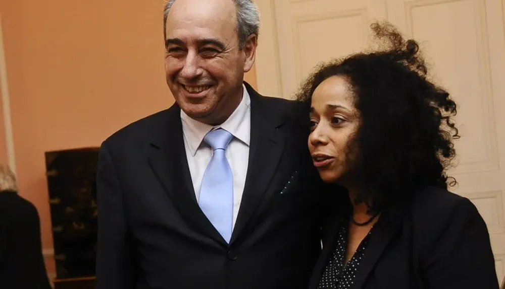 Luis Fratti, presidente de INAC, y la embajadora Julissa Reynoso