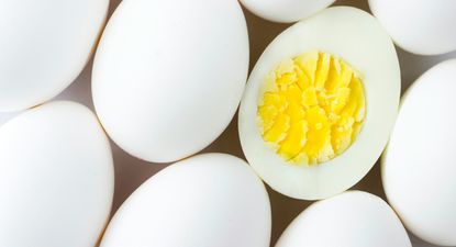 Los huevos son ricos en vitaminas del grupo B, vitamina D, selenio y colina. &nbsp;