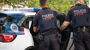 La policía catalana busca al violento agresor.