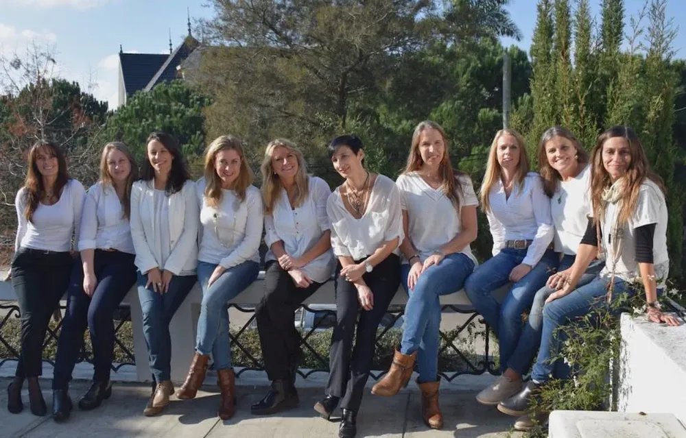 Las socias: María Risso, Fiorella Polcaro, Ivana Calcagno,Valentina Hughes, Natalia Hughes, Patricia Otero, Lucía Gründwaldt, Magdalena Pereira, Mercedes Pol y Soledad Bonavita