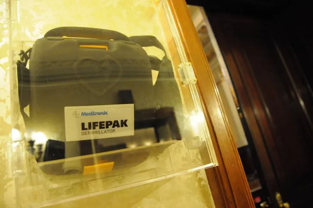 Desfibrilador en el Parlamento 