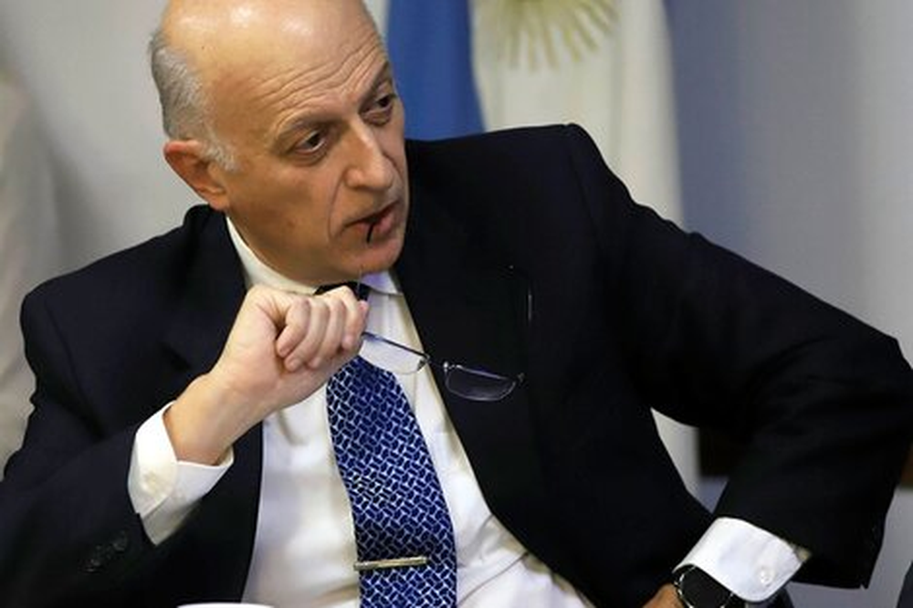 El procurador general de la Nación, Eduardo Casal, pidió a la Corte Suprema suspender el fallo que permite al Tribunal Superior de Justicia de la Ciudad revisar sentencias de la justicia nacional.