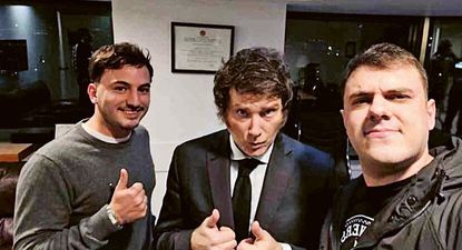 Javier Milei se ve en su mejor momento político y evalúa como candidatos a influencers de La Libertad Avanza