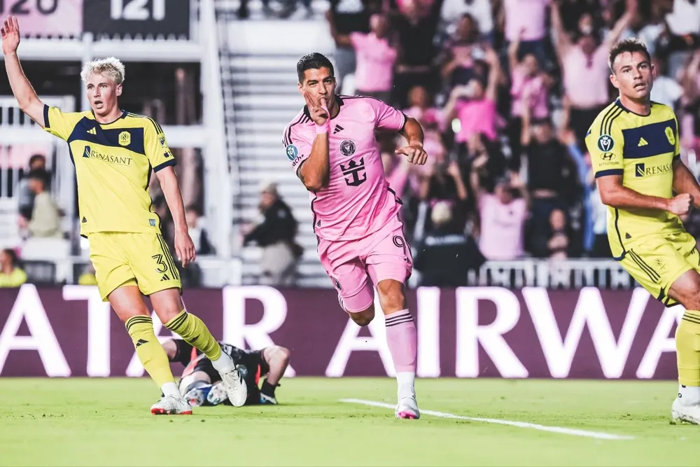 El festejo de gol de Luis
