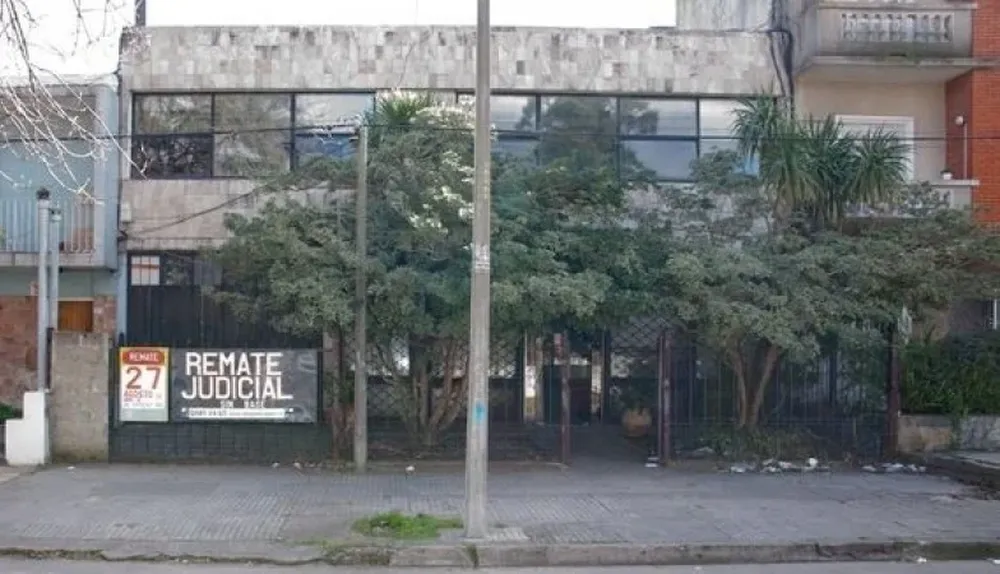 El depósito tiene un área de 4.107 metros y se divide en dos plantas