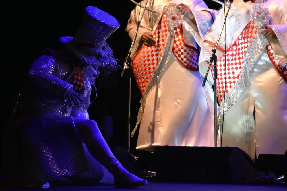 El momento en el que Santiago Vodanovich intenta incorporarse tras la lesión